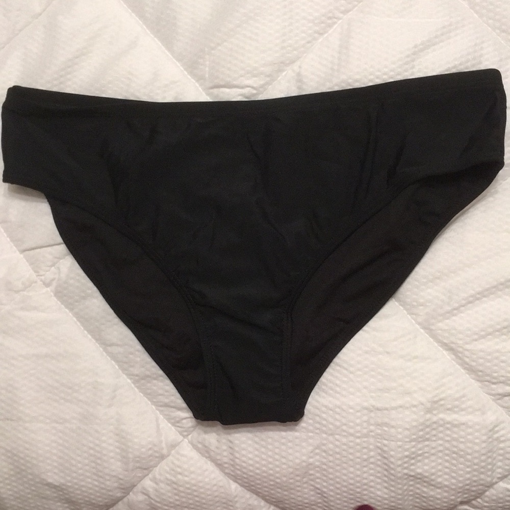 Black Bikini Swimsuit Swim Bottoms. Size XL. NWT